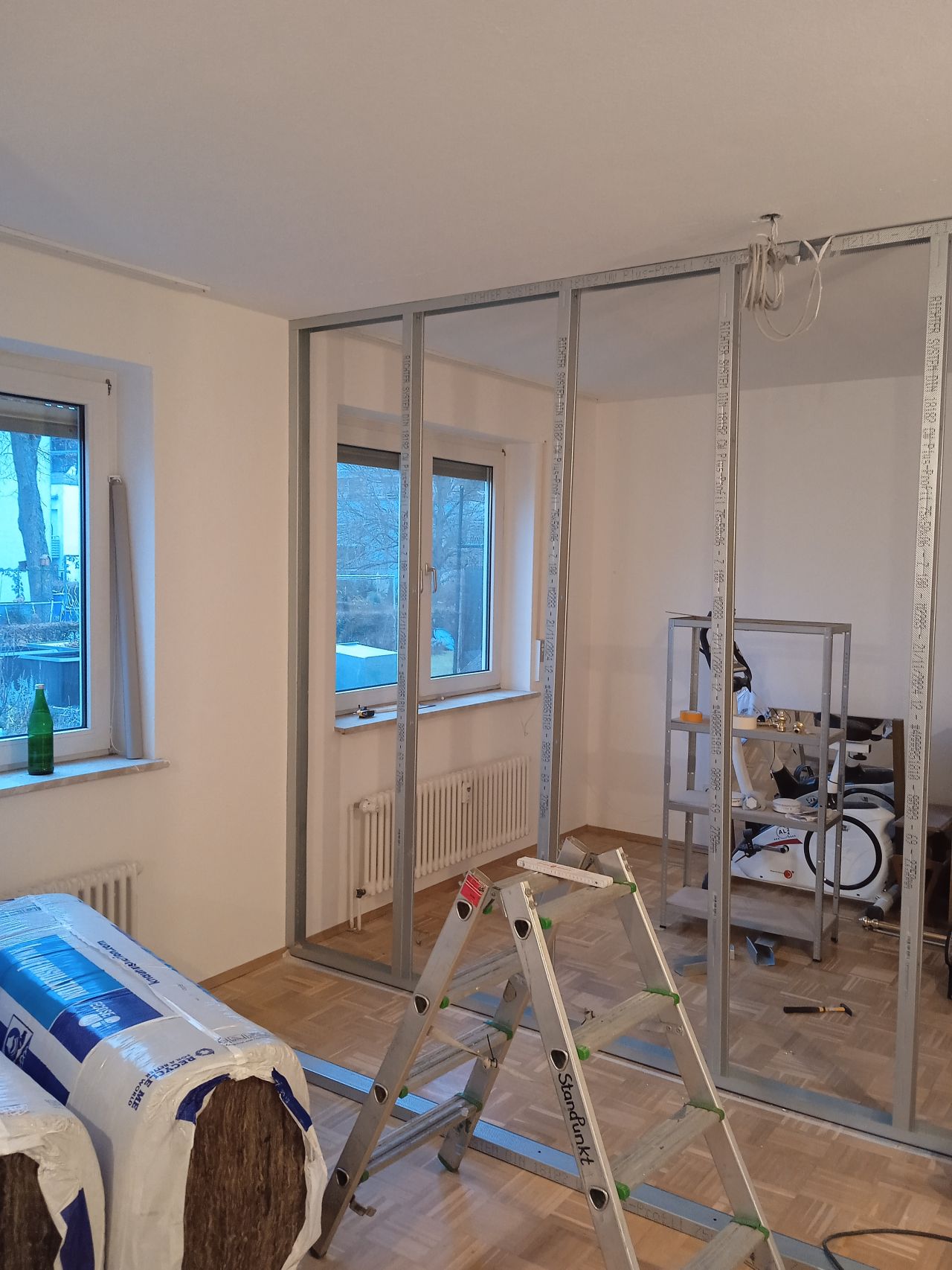 Trockenbau Gerüst auf Parkettboden